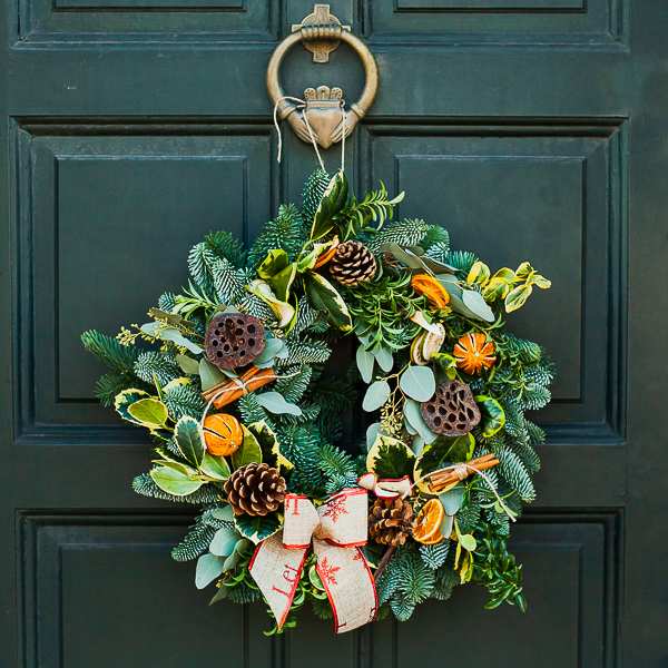 Natural christmas wreath oasis florists