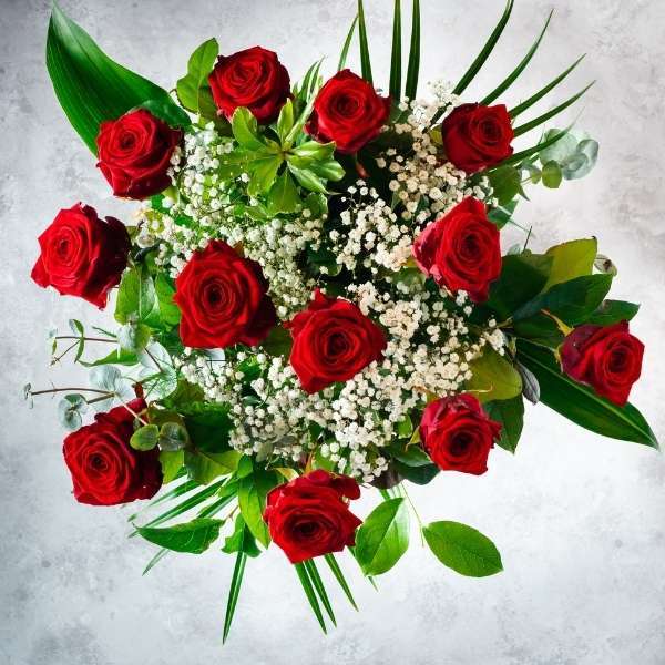 Love in Full Bloom: Celebrate Valentine’s Day 2025 with Oasis Florists